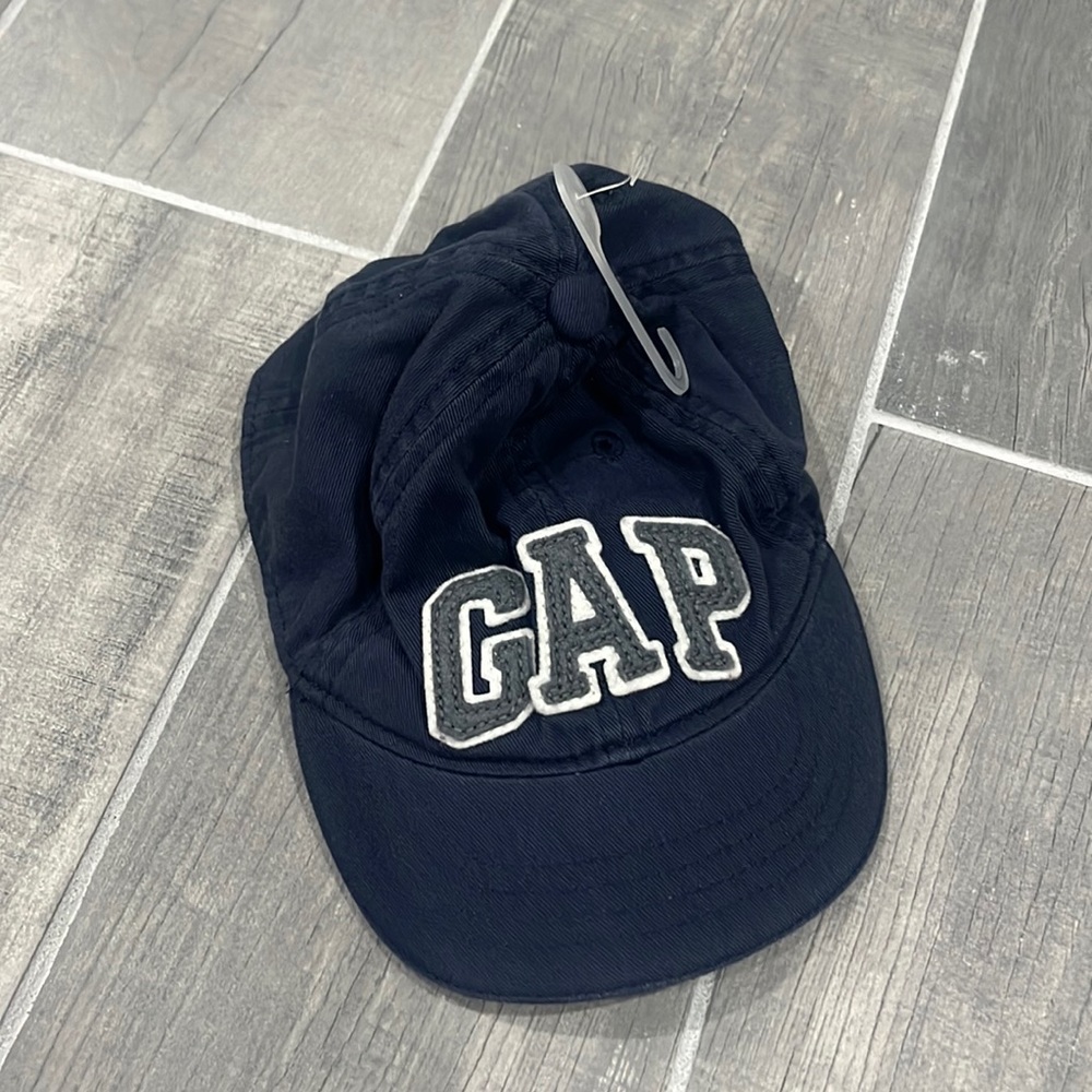 GAP LITTLE BOY CAP NWT